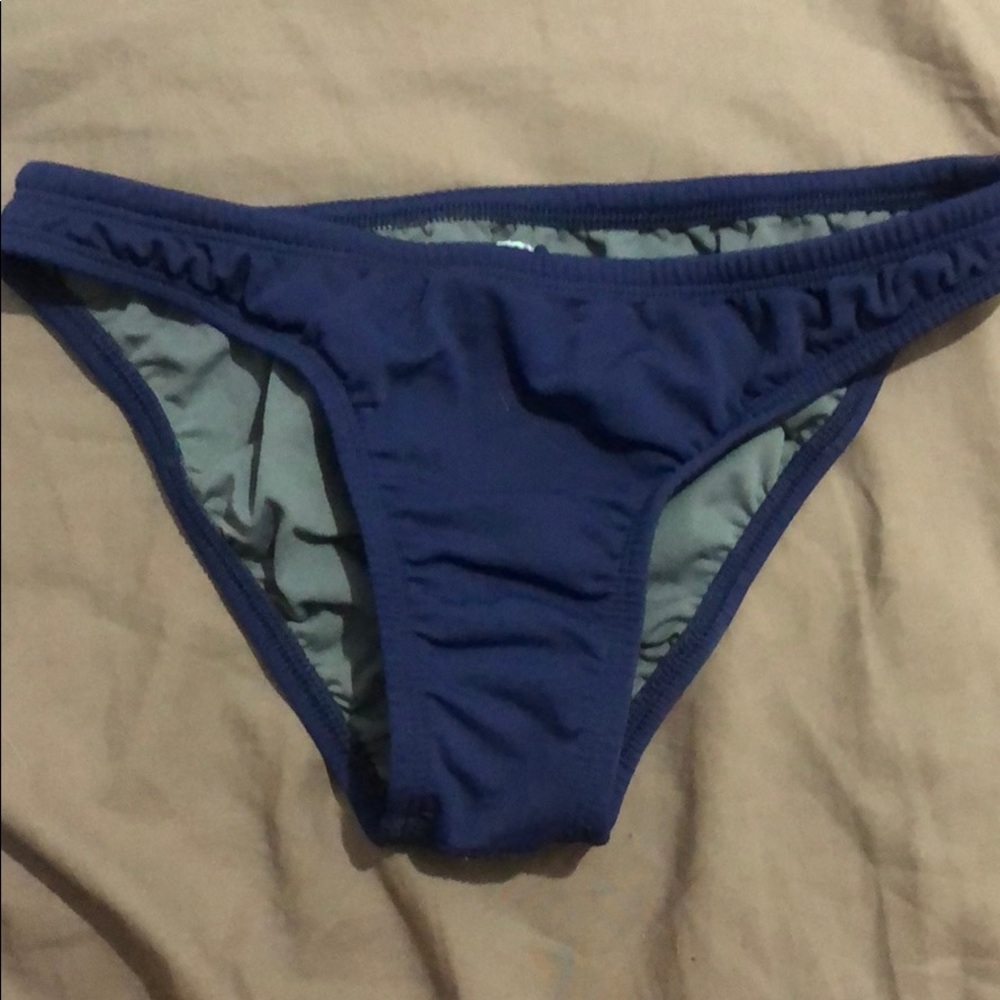 Jolyn Midl Bottoms